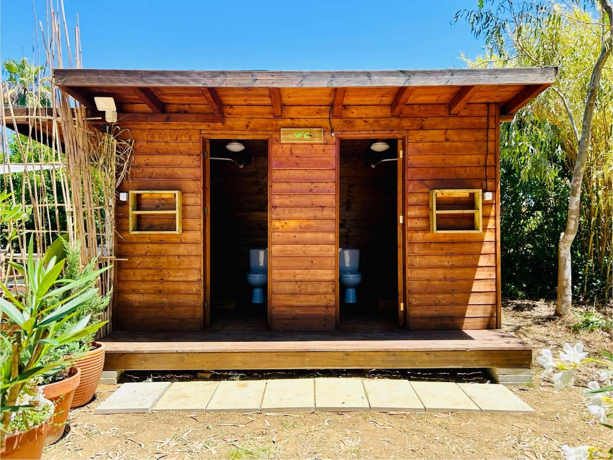 Glamping On Organic Yoga Farm With Natural Swimming Pool Near Beach 蒙卡拉帕乔 外观 照片